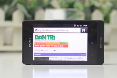 Smartphone siêu bền Xperia Go đầu tiên về Việt Nam