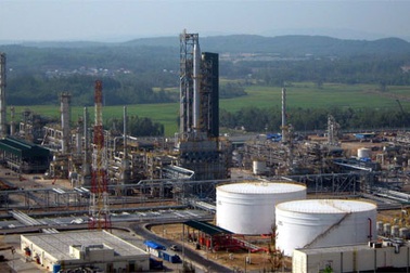 Sẽ nhập khoảng 1 triệu tấn xăng dầu do Dung Quất nghỉ 2 tháng