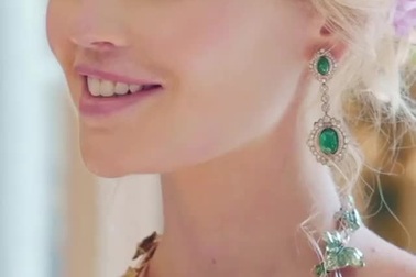 5 bộ đầm được cô Kitty Spencer mặc trong hôn lễ