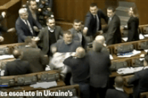 Nghị sĩ Ukraine ẩu đả giữa phiên họp quốc hội