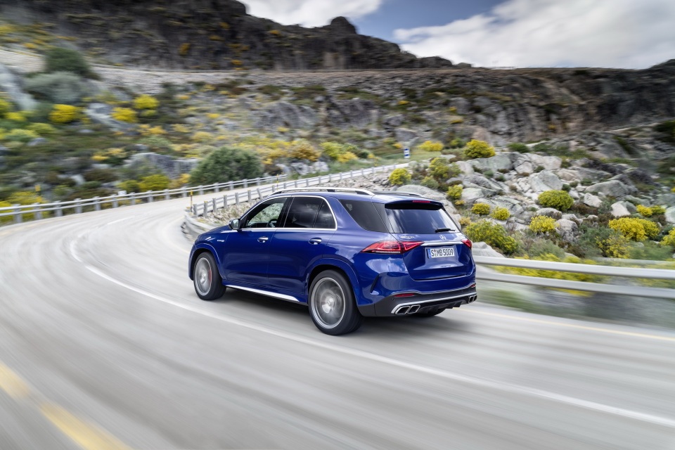 Mercedes-AMG GLE 63 và 63S nghênh chiến BMW X5 M - 7 Mercedes-AMG GLE 63 và 63S nghênh chiến BMW X5 M - 7