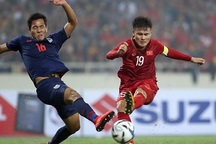 Quang Hải và Hùng Dũng đua tranh danh hiệu Quả bóng vàng Việt Nam 2019