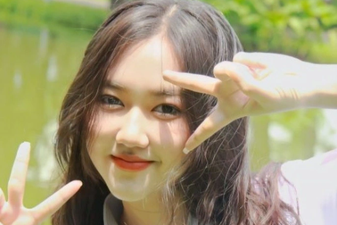 Vẻ đẹp sắc sảo của nữ sinh Việt 17 tuổi dự thi Miss Teen Universe 2022