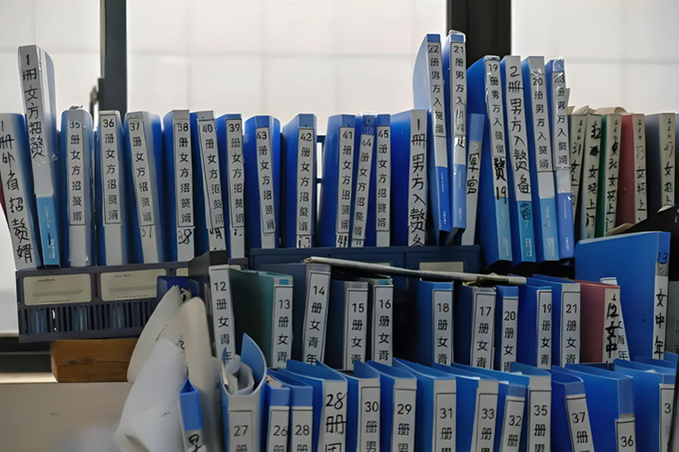 Nhiều chàng trai đổi đời nhờ ở rể nhà giàu, cho con mang họ mẹ - 3