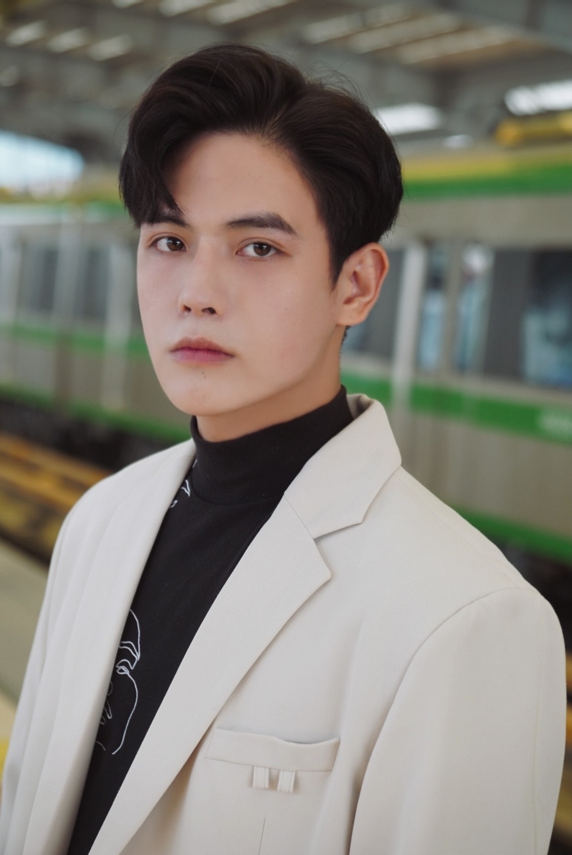 Nam sinh ngành Tâm lý sở hữu vẻ điển trai như tài tử điện ảnh - 1 Nam sinh ngành Tâm lý sở hữu vẻ điển trai như tài tử điện ảnh - 1