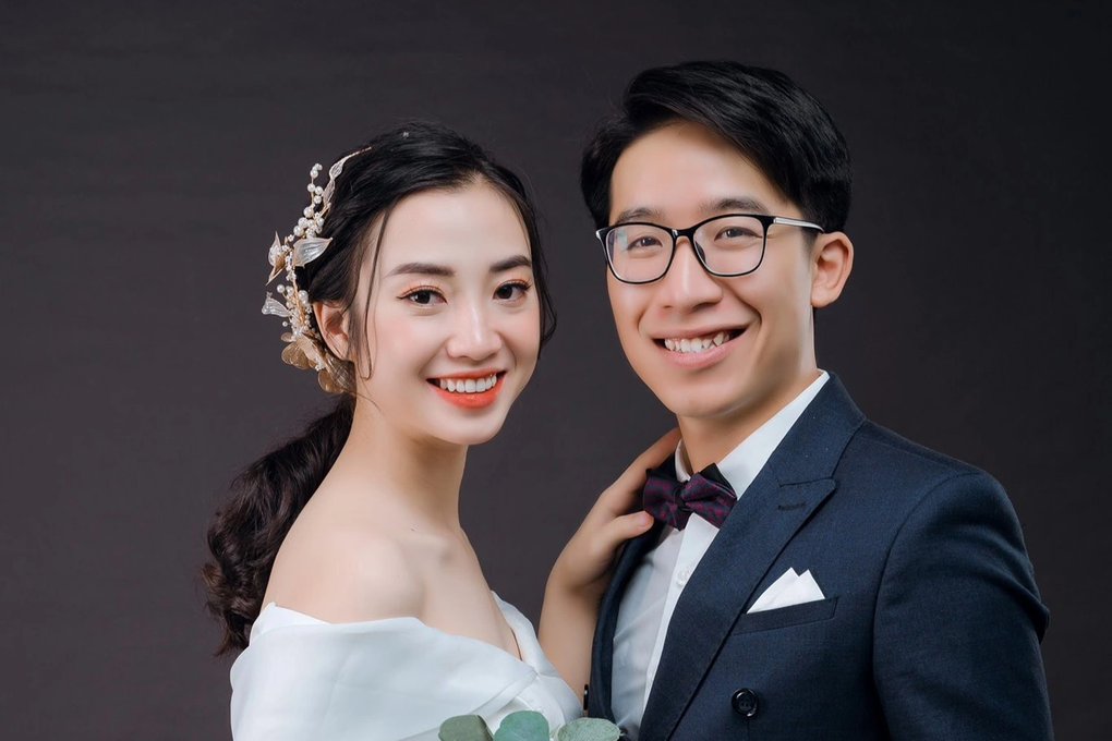 Anh em song sinh cưới vợ cùng một ngày gây sốt mạng - 3 Anh em song sinh cưới vợ cùng một ngày gây sốt mạng - 3