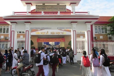 Nhà trường điều chỉnh các khoản thu sau khi phụ huynh “kêu trời”