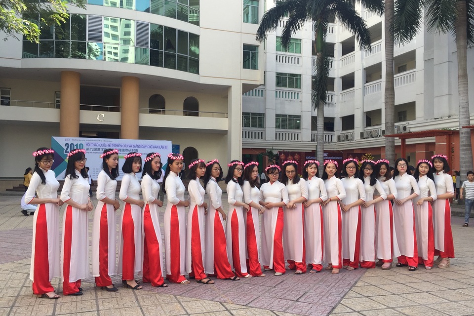 Câu chuyện chiều cao giáo viên và những quy định khiến dư luận “dậy sóng” năm 2019 - 1 Câu chuyện chiều cao giáo viên và những quy định khiến dư luận “dậy sóng” năm 2019 - 1