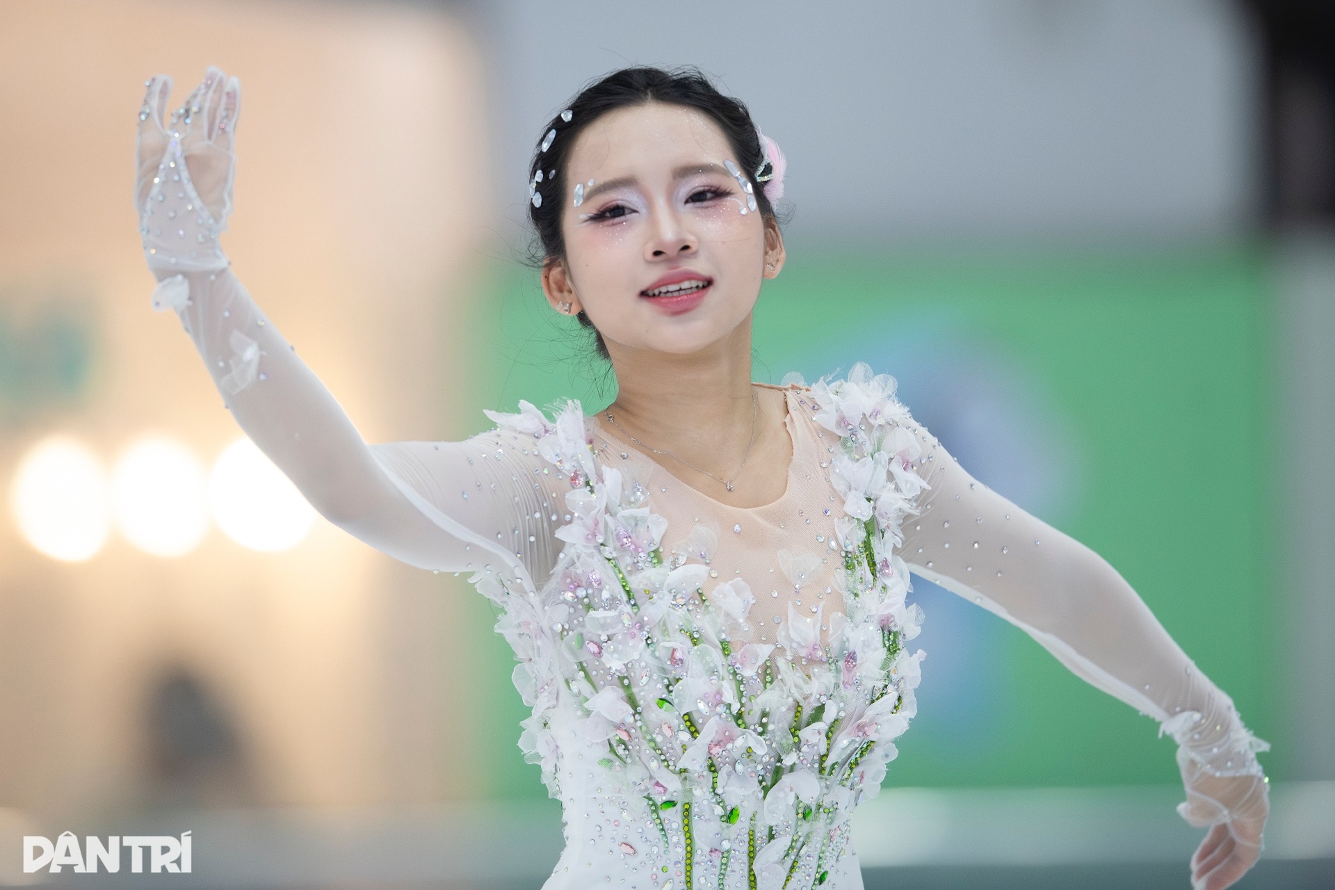 全国ユースフィギュアスケート選手権で美女たちがその美しさを披露 - 9 Những bóng hồng khoe sắc tại Giải vô địch trẻ trượt băng Quốc gia - 9