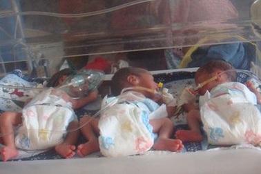 Bà mẹ Afghanistan sốc vì sinh 6 