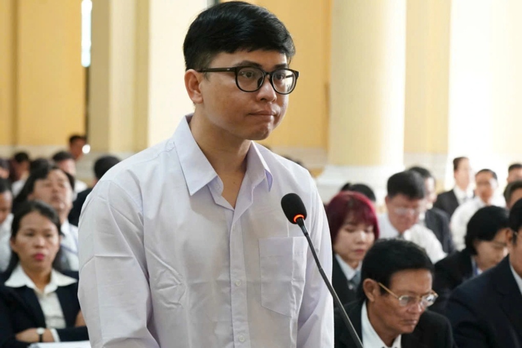 Bị cáo đau xót khi mẹ, dì cũng là bị hại trong vụ án Vạn Thịnh Phát - 3 Bị cáo đau xót khi mẹ, dì cũng là bị hại trong vụ án Vạn Thịnh Phát - 3