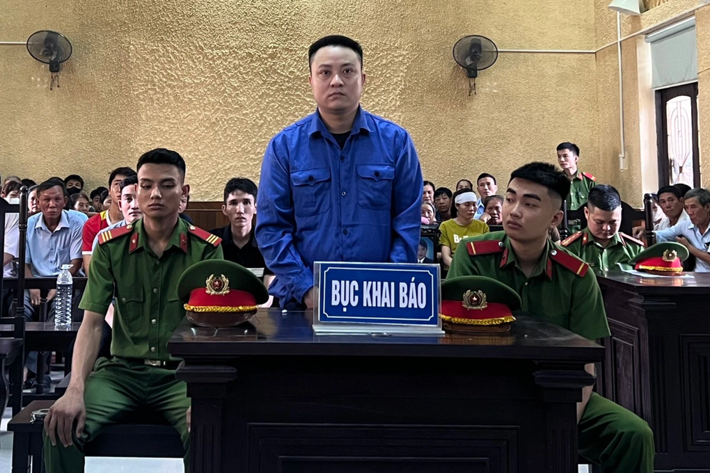 Kẻ đâm chết bạn nhậu lĩnh án tù chung thân - 1 Kẻ đâm chết bạn nhậu lĩnh án tù chung thân - 1