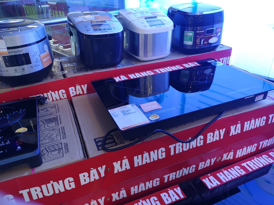 Chú ý khi mua hàng điện tử trưng bày giảm tới 70% so với giá bán mới - 9 Chú ý khi mua hàng điện tử trưng bày giảm tới 70% so với giá bán mới - 9