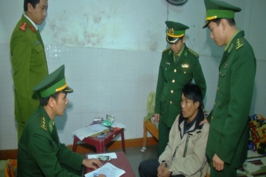 Bắt đối tượng vận chuyển 0,5kg ma túy đá tại nhà nghỉ