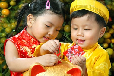 Dạy trẻ hiểu đúng ý nghĩa lì xì ngày Tết