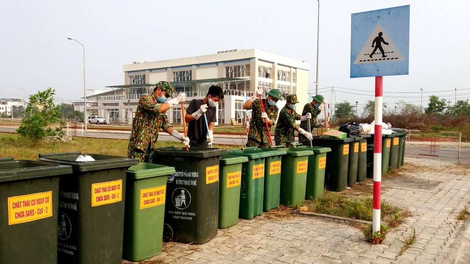 Những dòng thư nặng nghĩa tình gửi tới chiến sĩ trong khu cách ly - 15 Những dòng thư nặng nghĩa tình gửi tới chiến sĩ trong khu cách ly - 15