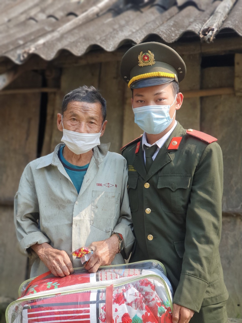 Chàng sinh viên Học viện An ninh, Mùa A Sinh: Niềm tự hào của bản làng - 1 Chàng sinh viên Học viện An ninh, Mùa A Sinh: Niềm tự hào của bản làng - 1