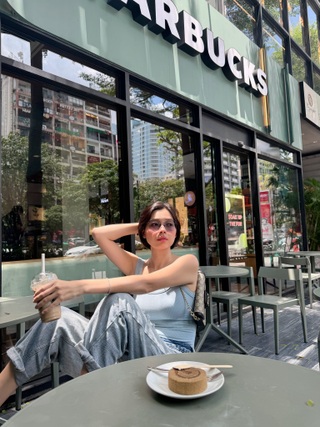 Mỹ nhân kín tiếng của "Tử chiến trên không", ngoài đời gợi cảm tuổi 37 - 7