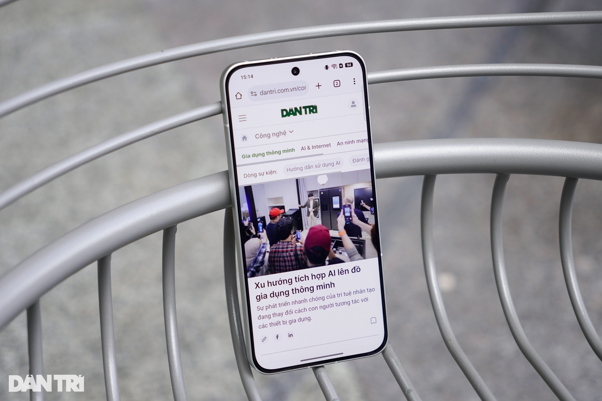 Đánh giá: Oppo Reno14 5G và sức ép từ iPhone 16, Samsung Galaxy S24 - 6