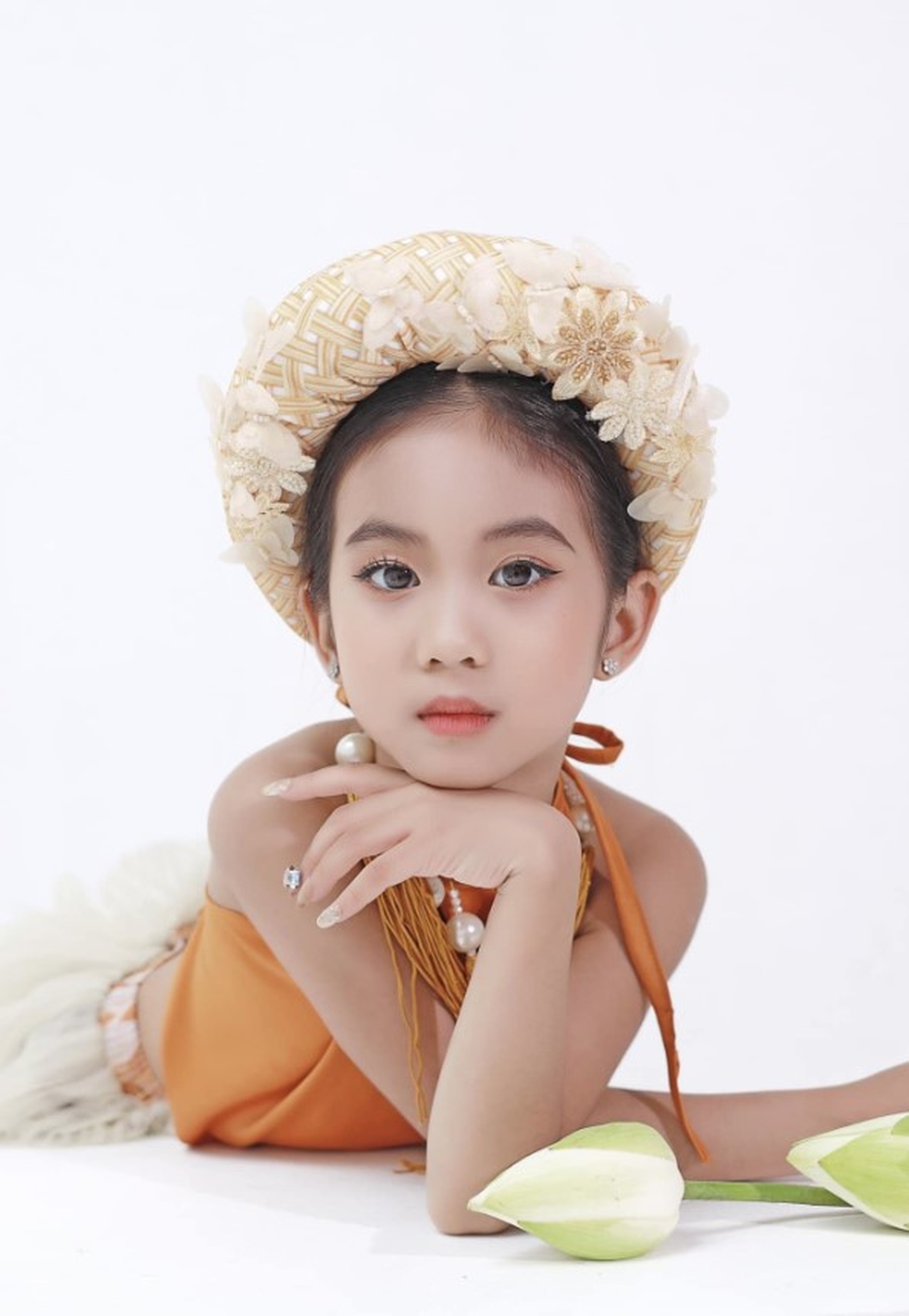 Vẻ trong trẻo, đáng yêu của em bé đóng vai An phim Cha tôi, người ở lại - 8 Vẻ trong trẻo, đáng yêu của em bé đóng vai An phim Cha tôi, người ở lại - 8
