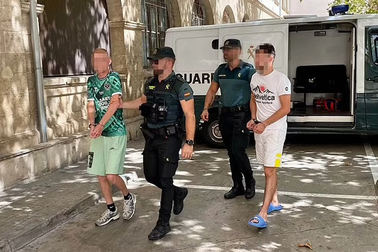 Sáu du khách bị bắt vì cáo buộc cưỡng hiếp trên "đảo tiệc tùng" Mallorca