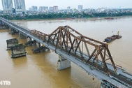 Hà Nội cấm toàn bộ phương tiện qua cầu Long Biên trong 60 ngày
