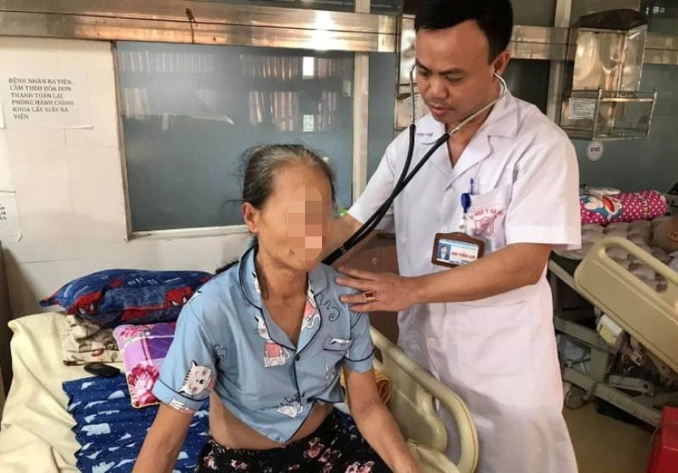 Cứu sống nữ bệnh nhân suy đa tạng do sốc nhiễm khuẩn nặng - 1 Cứu sống nữ bệnh nhân suy đa tạng do sốc nhiễm khuẩn nặng - 1