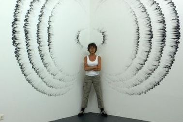 Vẽ tranh ấn tượng bằng 10 đầu ngón tay