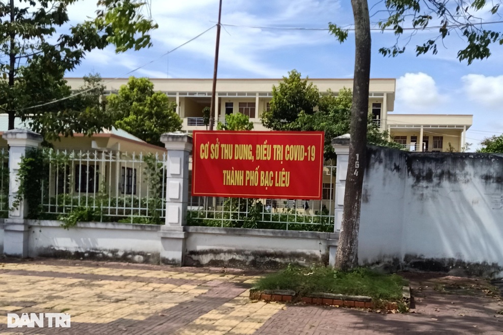 Lập chốt kiểm soát vào vùng đỏ, cam, nhiều hàng quán đóng cửa - 3 Lập chốt kiểm soát vào vùng đỏ, cam, nhiều hàng quán đóng cửa - 3