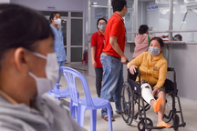 Bệnh nhân đi từ 4h đến nơi điều trị mới ở TPHCM, bất ngờ vì không phải đợi