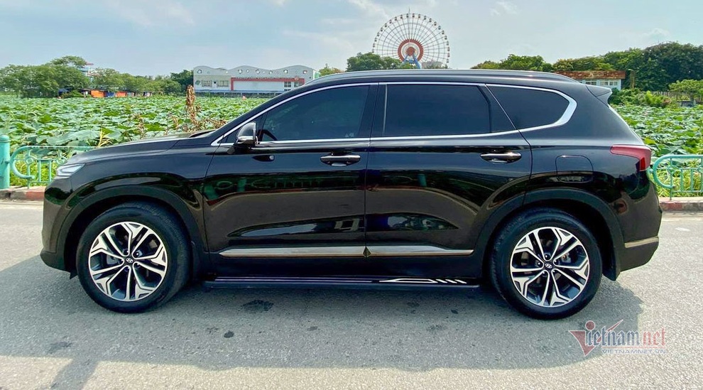 Hyundai Santa Fe đi hơn 2 năm có còn giữ giá? - 2 Hyundai Santa Fe đi hơn 2 năm có còn giữ giá? - 2