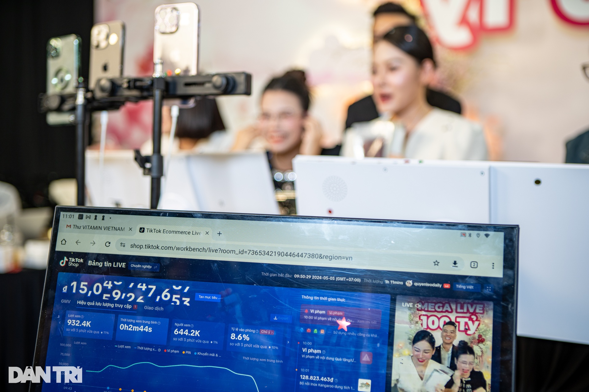 Hậu trường livestream 100 tỷ đồng: Cặp đôi Tiktoker nhận về bao nhiêu tiền? - 9 Hậu trường livestream 100 tỷ đồng: Cặp đôi Tiktoker nhận về bao nhiêu tiền? - 9
