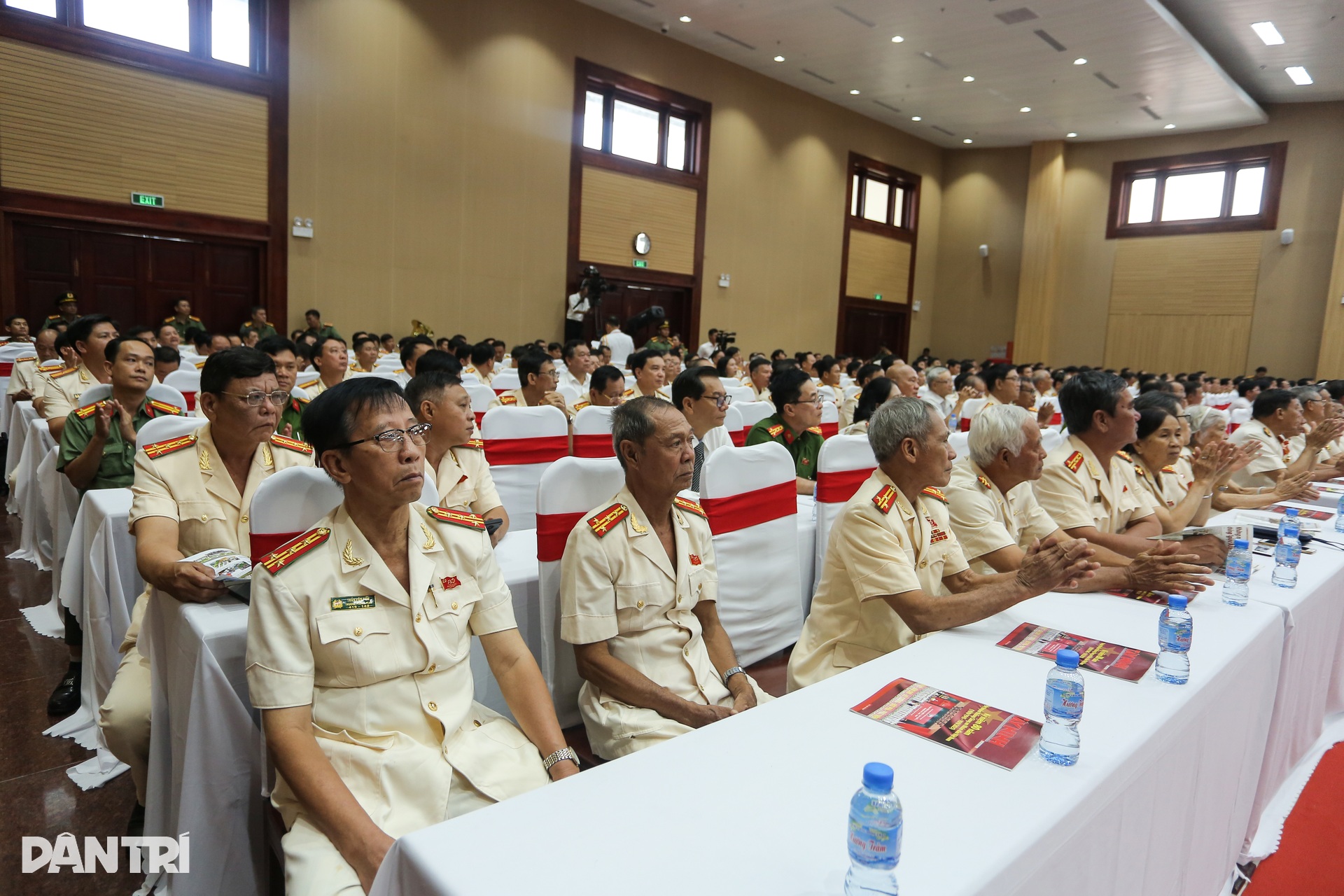 Công an tỉnh Tây Ninh quyết tâm xây dựng lực lượng chính quy, tinh nhuệ - 4 Công an tỉnh Tây Ninh quyết tâm xây dựng lực lượng chính quy, tinh nhuệ - 4