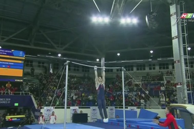 Đinh Phương Thành giàn HCV nội dung xà đơn