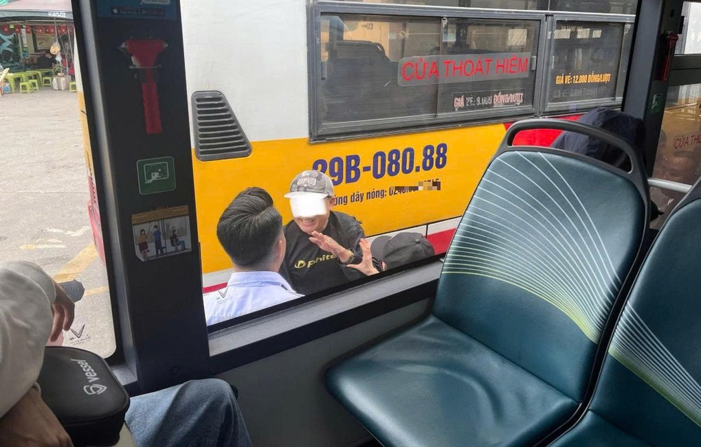 Làm rõ vụ nữ sinh khống chế người đàn ông bị tố sàm sỡ tại bến xe Mỹ Đình - 1