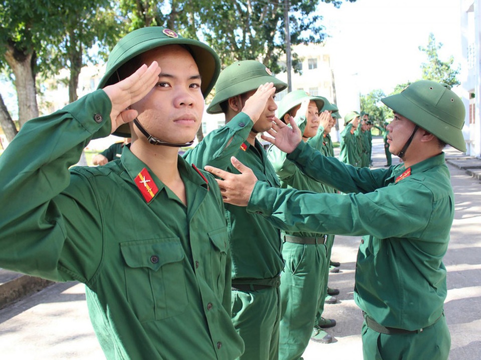 Từ 21/8: Học viên đào tạo sĩ quan dự bị được tham gia bảo hiểm y tế - 1 Từ 21/8: Học viên đào tạo sĩ quan dự bị được tham gia bảo hiểm y tế - 1