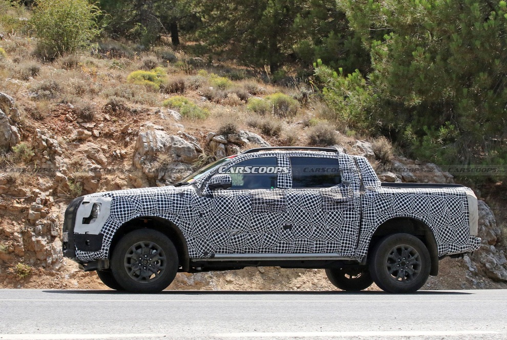 Ford Ranger thế hệ mới rục rịch trình làng - 6 Ford Ranger thế hệ mới rục rịch trình làng - 6