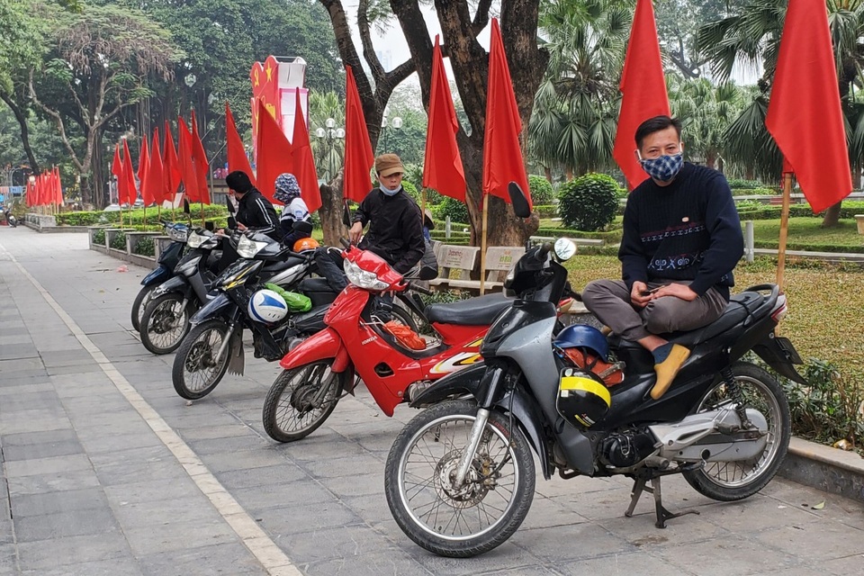 Gần Tết, sức người… ế ẩm vì dịch Covid-19 - 1 Gần Tết, sức người… ế ẩm vì dịch Covid-19 - 1