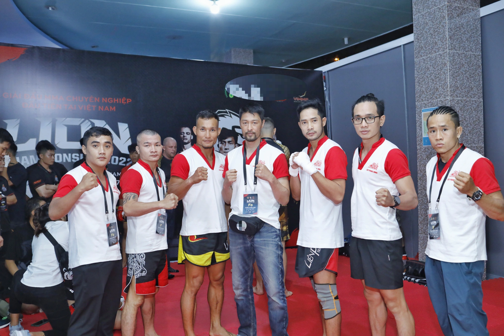 Tài tử Johnny Trí Nguyễn gây bất ngờ với cuộc sống ở tuổi trung niên - 4 Tài tử Johnny Trí Nguyễn gây bất ngờ với cuộc sống ở tuổi trung niên - 4