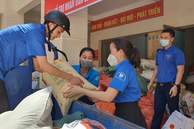 Gom từng quả trứng, trái bí… thành hàng trăm tấn thực phẩm gửi vào miền Nam