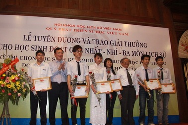 Học sinh kém Sử: Có trách nhiệm của Hội Khoa học Lịch sử 