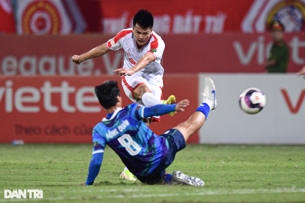 Bất phân thắng bại, CLB Viettel và Bình Định khó đua vô địch V-League - 4 Bất phân thắng bại, CLB Viettel và Bình Định khó đua vô địch V-League - 4