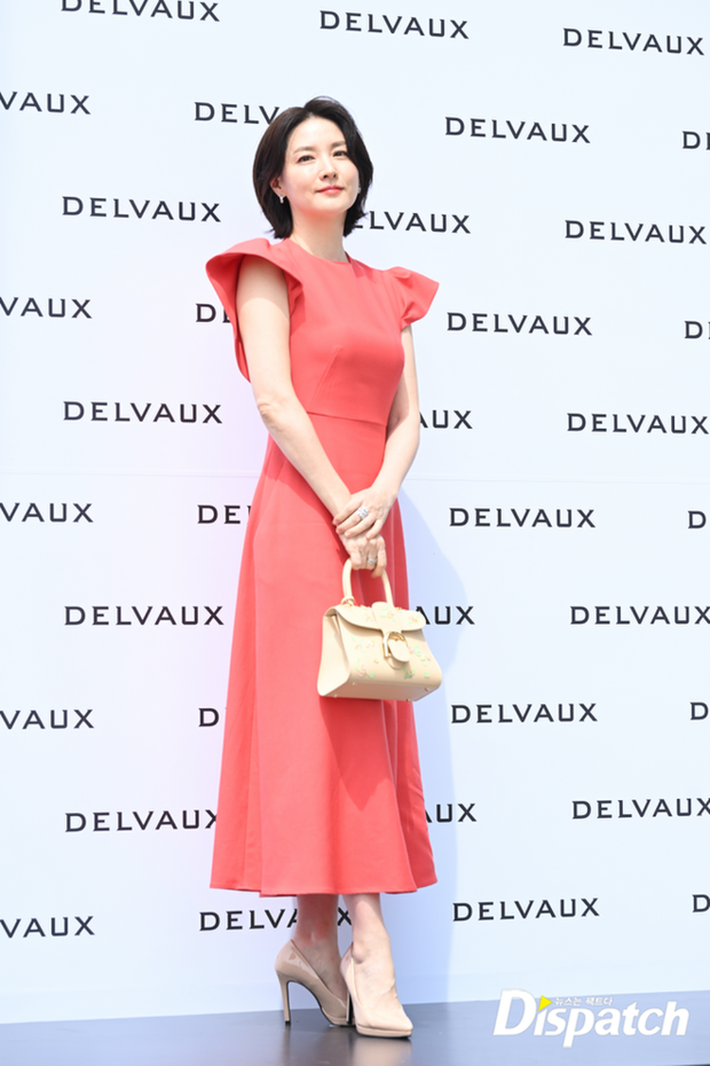 Sắc vóc vạn người mê của nàng Dae Jang Geum Lee Young Ae ở tuổi U60 - 3 Sắc vóc vạn người mê của nàng Dae Jang Geum Lee Young Ae ở tuổi U60 - 3