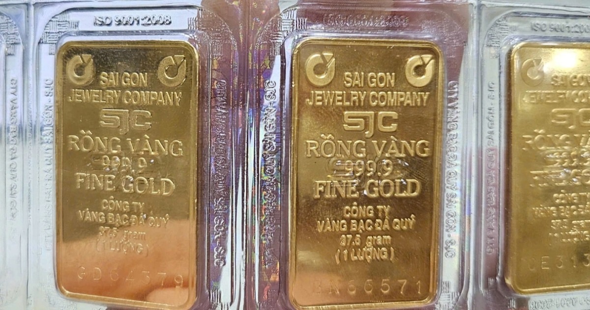Chuyện lạ của giá vàng miếng SJC