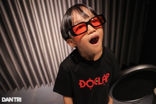 "Em bé chất" Xệ Xệ: Rapper nhí gây sốt mạng xã hội, thích nhạc truyền thống - 3