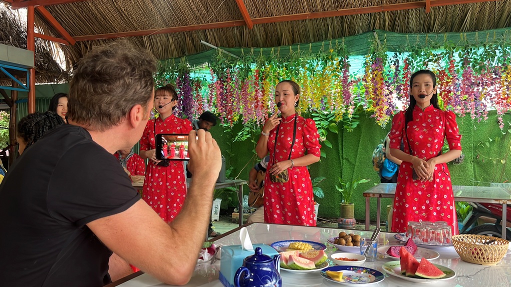 Сільський туризм, пов'язаний зі збереженням спадщини – ключ до зеленого розвитку – 3 Du lịch nông thôn gắn với bảo tồn di sản - chìa khóa của phát triển xanh - 3