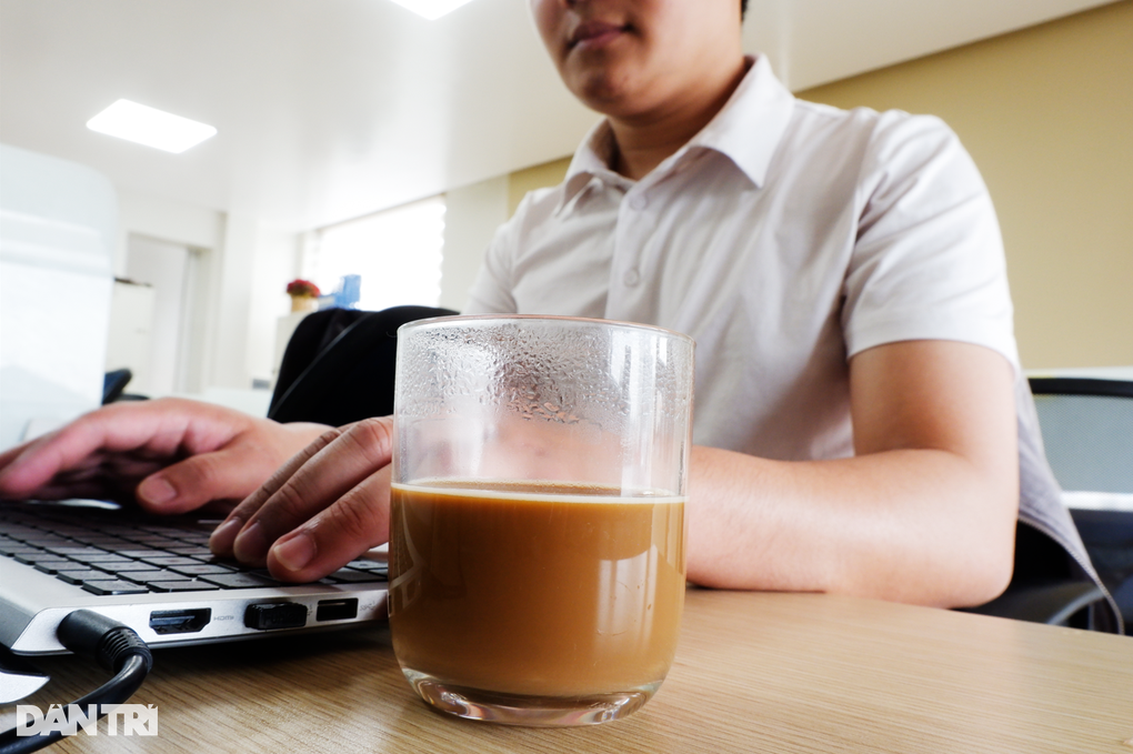Bạn nạp vào cơ thể bao nhiêu đường khi uống một gói cà phê hòa tan? - 1 Bạn nạp vào cơ thể bao nhiêu đường khi uống một gói cà phê hòa tan? - 1