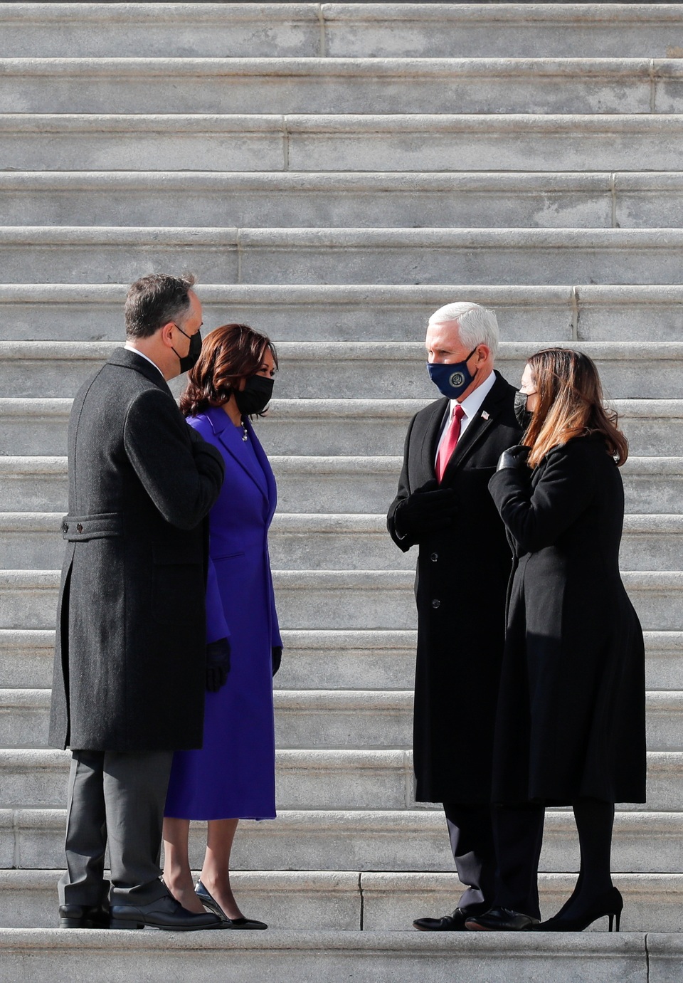 Những hình ảnh ấn tượng trong lễ nhậm chức của ông Biden - 26 Những hình ảnh ấn tượng trong lễ nhậm chức của ông Biden - 26