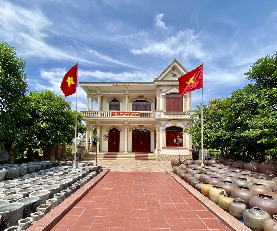 Ngắm bảo tàng “độc nhất vô nhị” của ông giáo già - 1 Ngắm bảo tàng “độc nhất vô nhị” của ông giáo già - 1