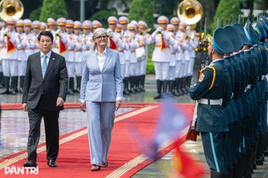 Lễ đón Toàn quyền Australia thăm cấp Nhà nước đến Việt Nam